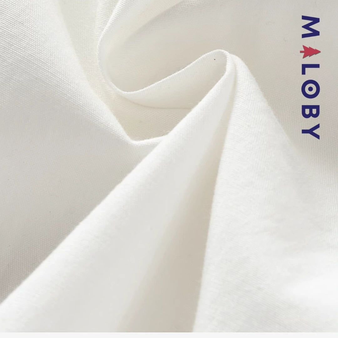 Chemise blanche motifs marins pour garçon, parfaite pour les fêtes et occasions spéciales.
