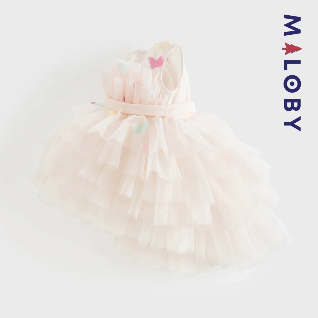 Robe de princesse d'été rose tendre , coupe trapèze, en tulle vaporeux.