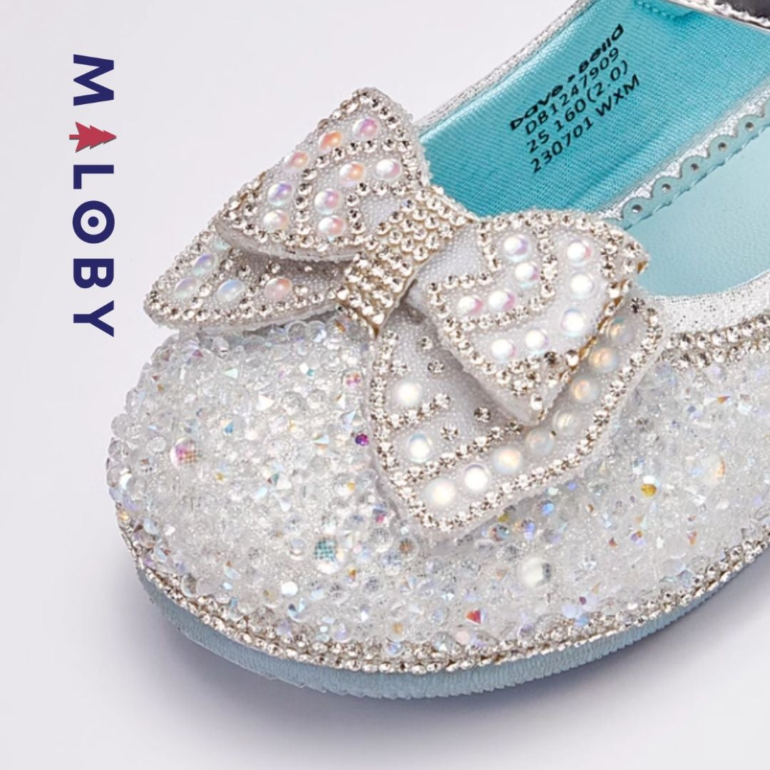 Babies de cérémonie à nœud pour fille en argent, parfaits pour événements et anniversaires.