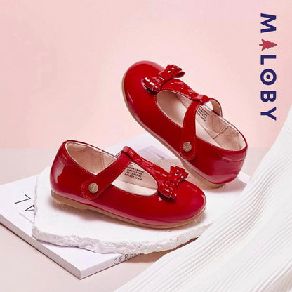 Bottines en cuir rouges à nœud pour fille, idéales pour les enfants et les occasions spéciales.