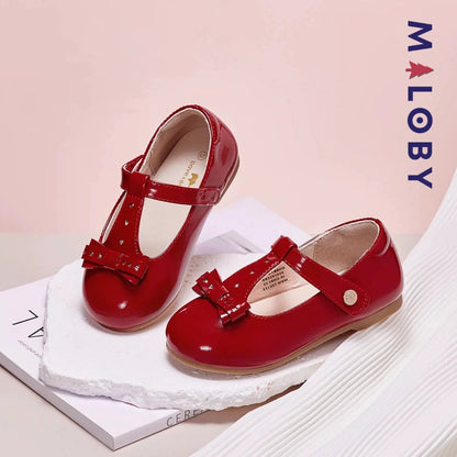 Bottines en cuir rouges à nœud pour fille, idéales pour les enfants et les occasions spéciales.