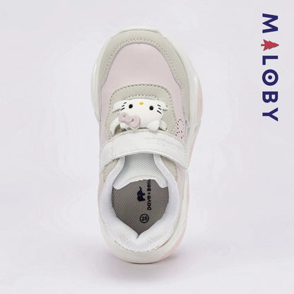 Baskets lumineuses rose avec motif Hello Kitty pour enfants, parfaites pour les anniversaires.