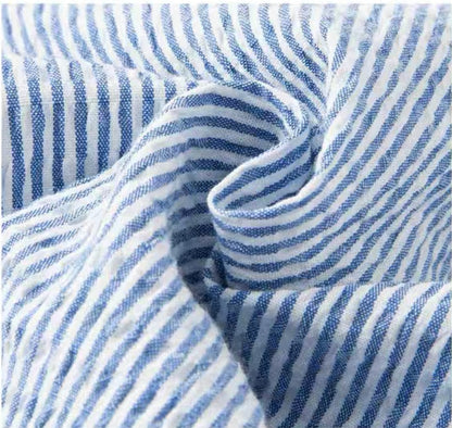 Bermuda rayé pour garçon, idéal pour les vêtements enfants au Maroc.