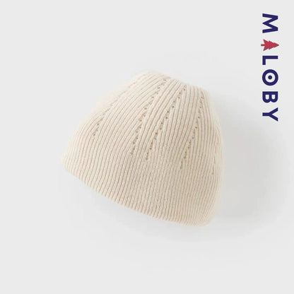 Bonnet en maille beige pour enfant garçon, accessoire tendance et confortable.