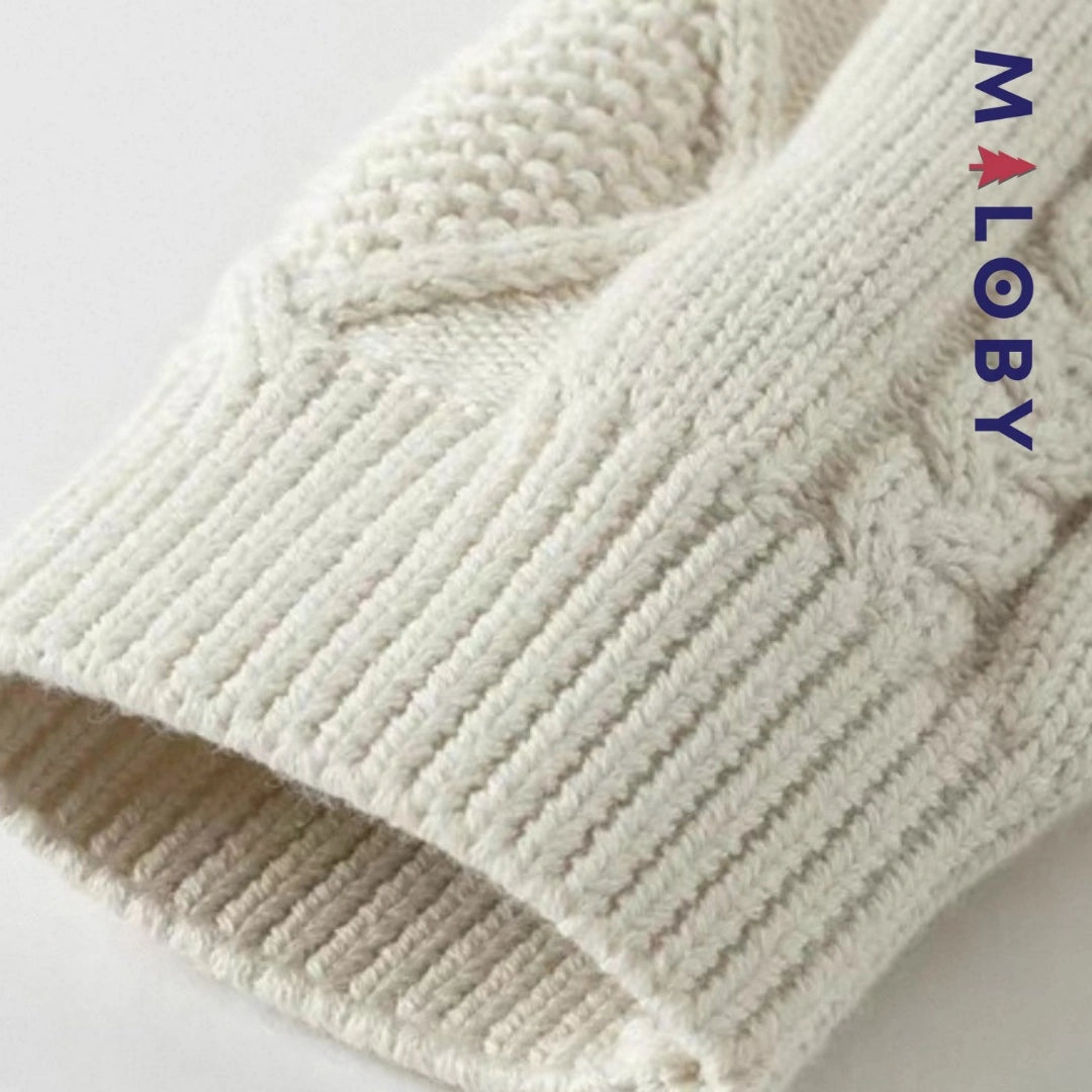 Cardigan en maille beige pour enfant garçon, parfait pour toutes les occasions.