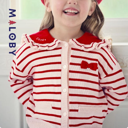 Cardigan rayé rouge pour fille, parfait pour les vêtements enfants au Maroc.