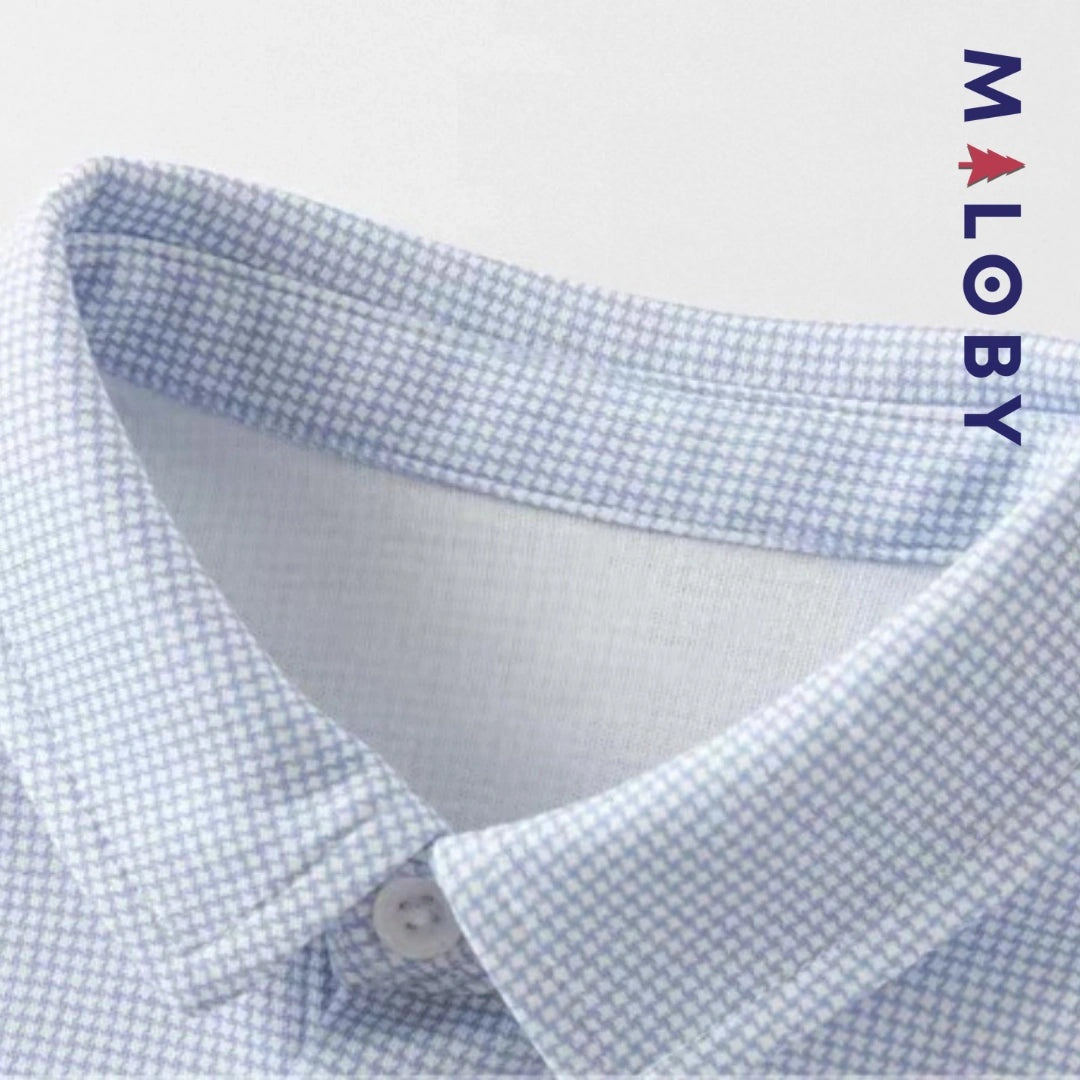 Chemise à carreaux bleue ciel pour garçon, idéale pour les occasions spéciales et le quotidien.