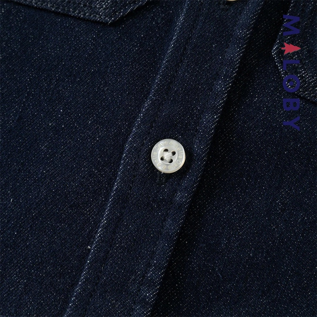 Chemise en jean bleu pour garçon, parfaite pour les vêtements enfants au Maroc.
