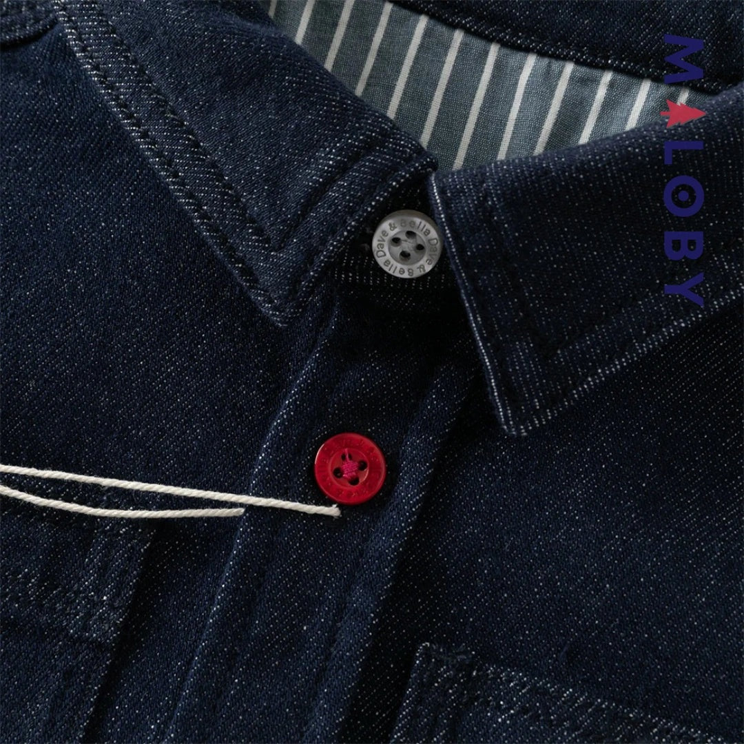Chemise en jean bleu pour garçon, parfaite pour les vêtements enfants au Maroc.