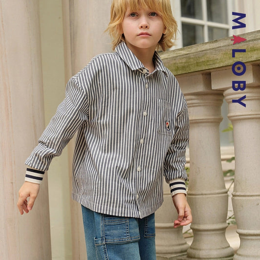 Chemise rayée en popeline pour garçon, parfaite pour les événements spéciaux et le quotidien.