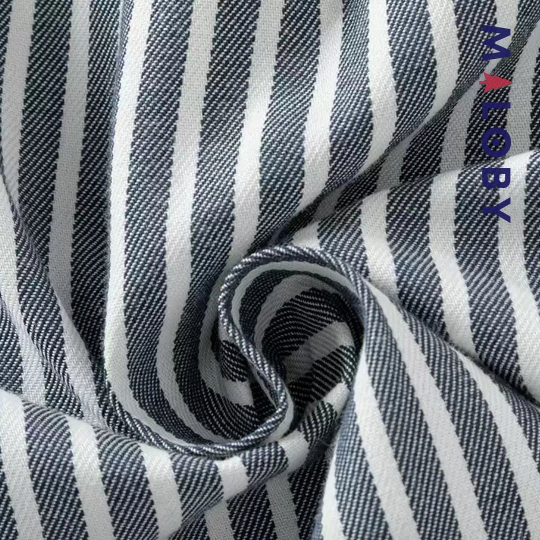 Chemise rayée en popeline pour garçon, parfaite pour les événements spéciaux et le quotidien.