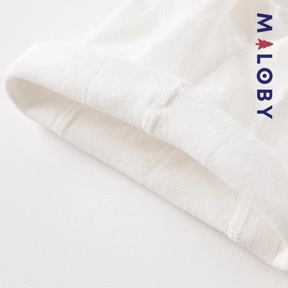 Collant épais rose à motifs pour fille, parfait pour les vêtements d'enfants.
