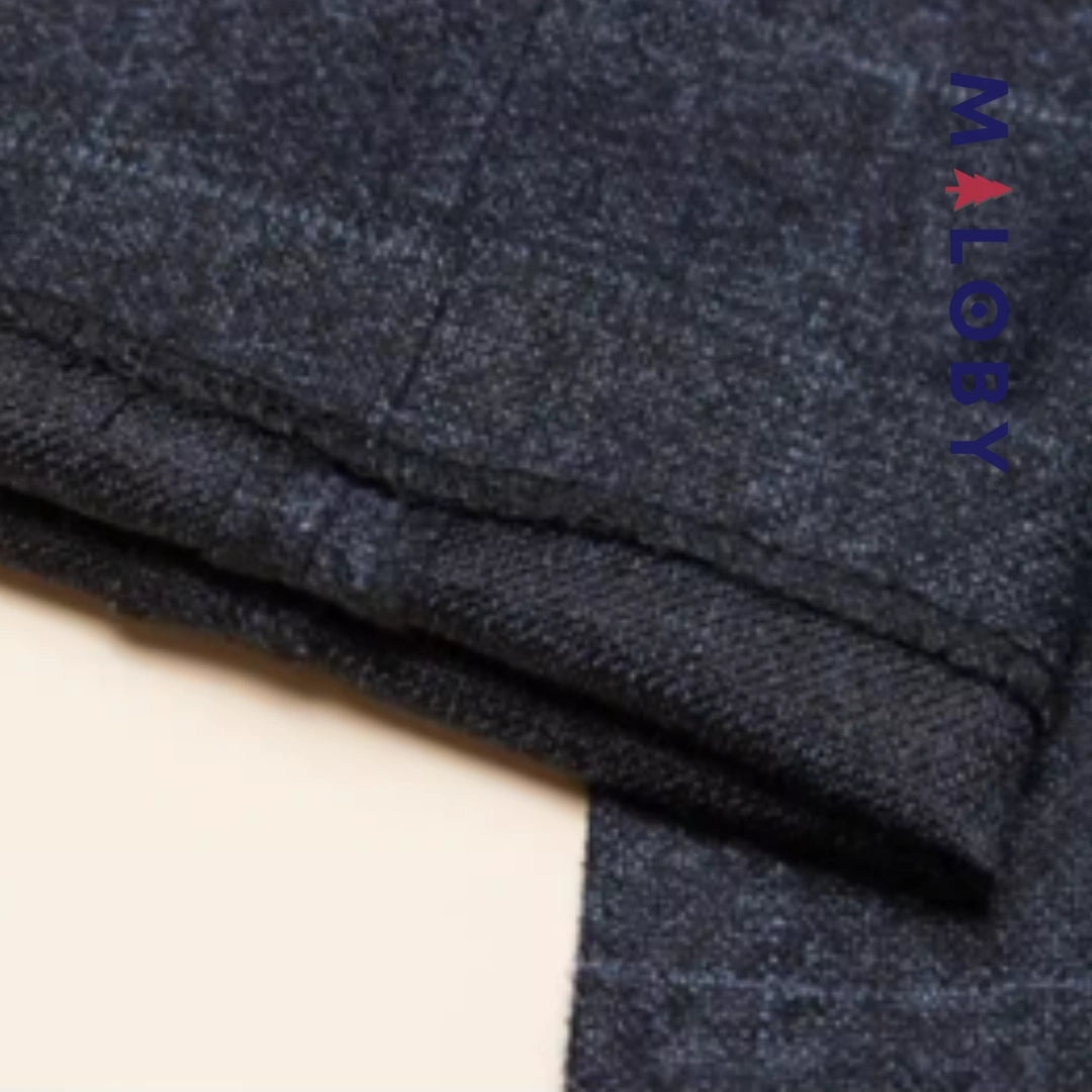 Costume à carreaux 5 pièces pour garçon en gris, idéal pour les événements spéciaux.