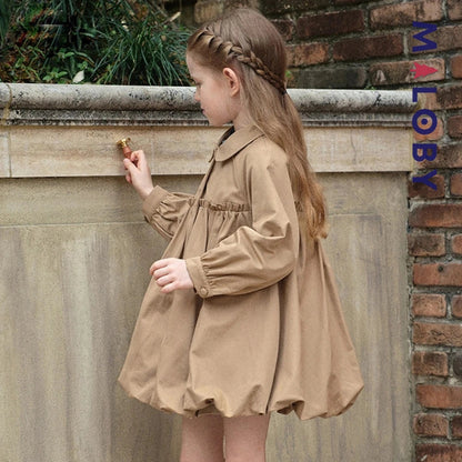 Coupe-vent mi-long beige pour fille, idéal pour les vêtements enfants au Maroc.