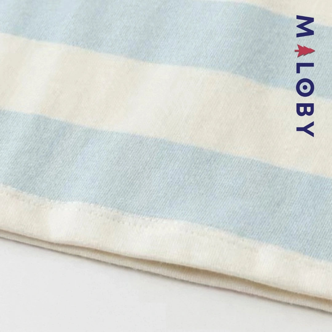 T-shirt rayé à doubles manches pour garçon, bleu ciel, idéal pour enfants et anniversaires.