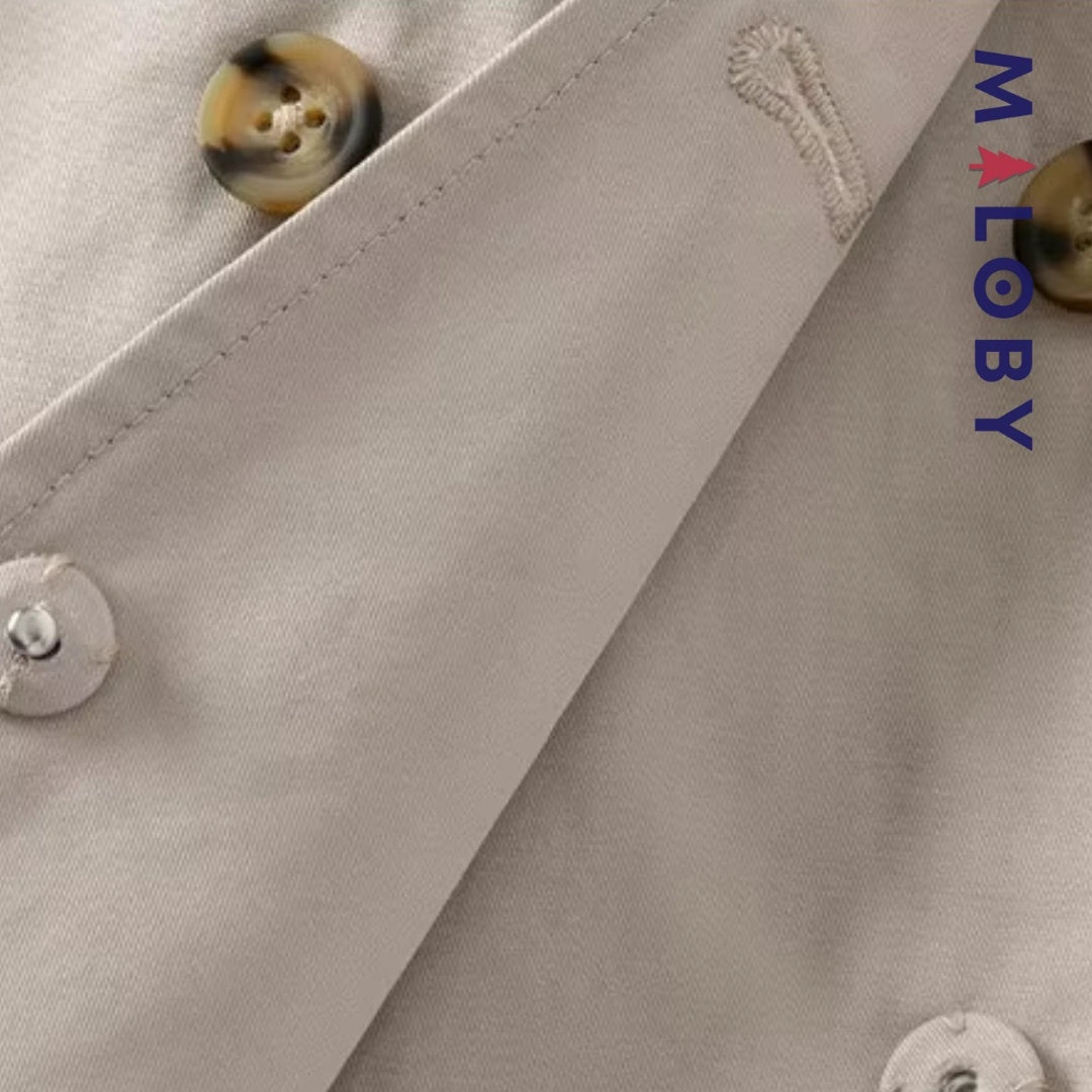Trench uni beige pour fille, idéal pour les vêtements enfants et les anniversaires.