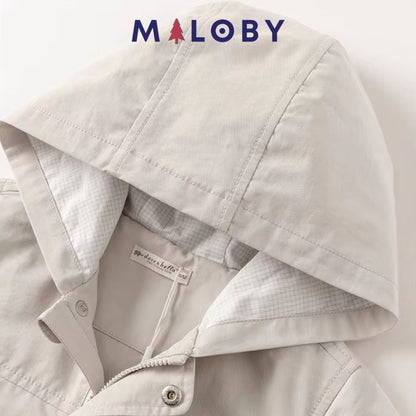Veste à capuche beige manches longues pour garçon, idéale pour les vêtements enfants.