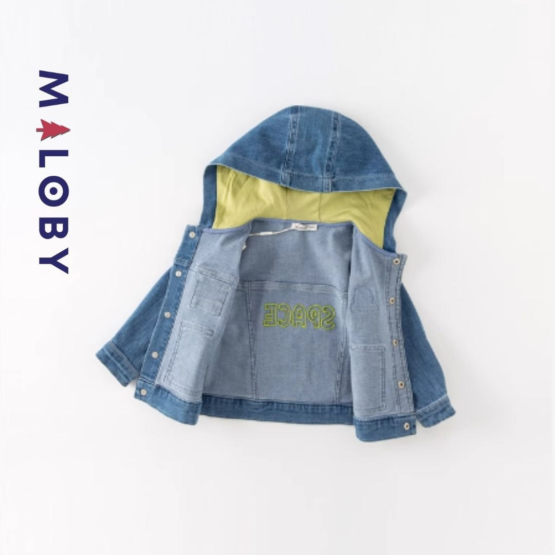 Veste denim à capuche pour garçon, idéale pour vêtements enfants et anti-allergiques.